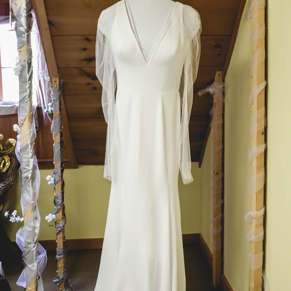 Vera Wang Helen Wedding Dress - Picture 3 of 4